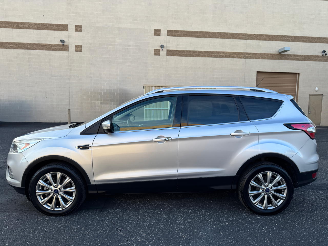 Ford Escape Titanium 4WD 2018