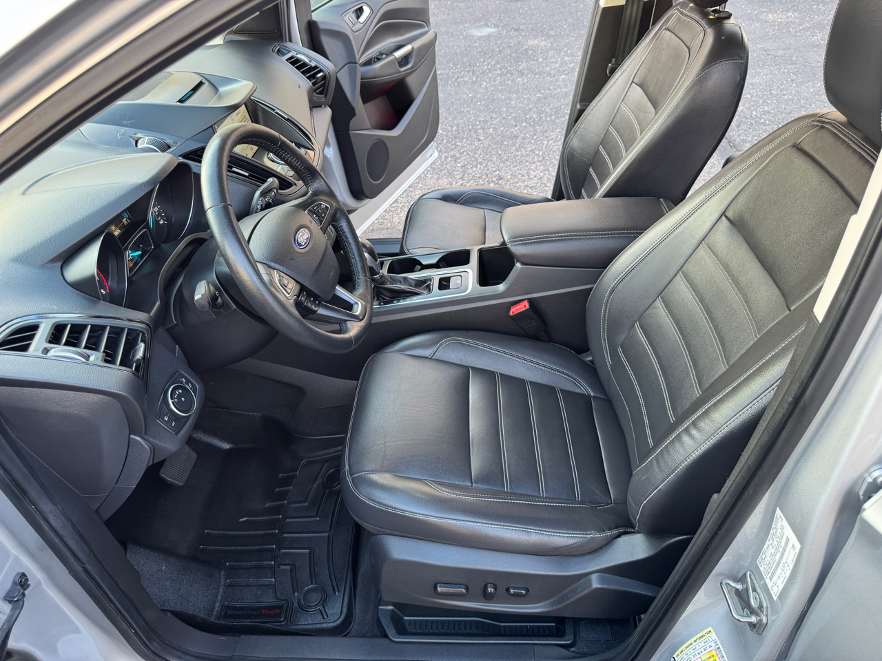 Ford Escape Titanium 4WD 2018