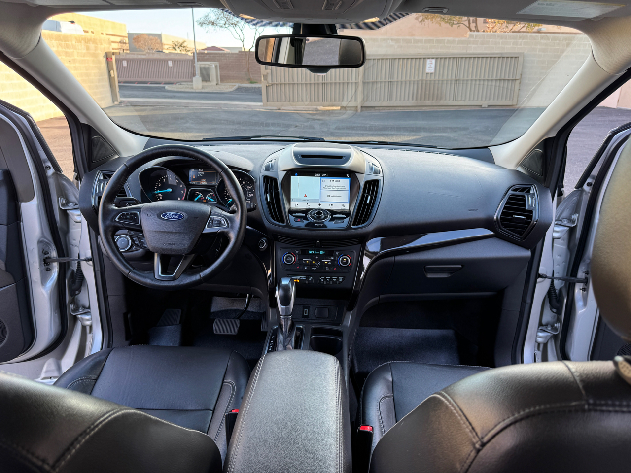 Ford Escape Titanium 4WD 2018