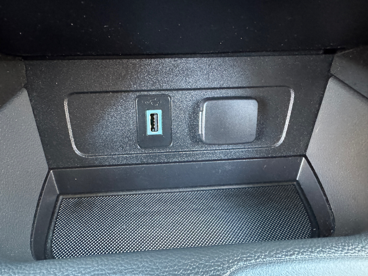 Ford Escape Titanium 4WD 2018