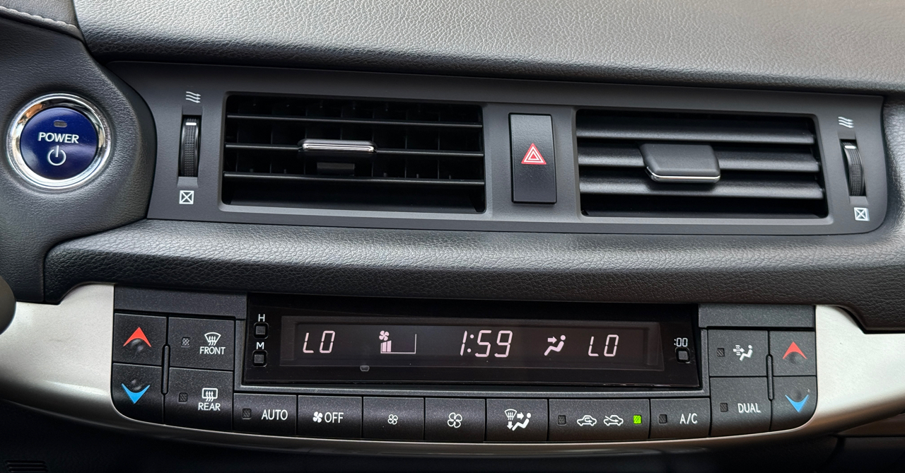 Lexus CT 200h Base 2015