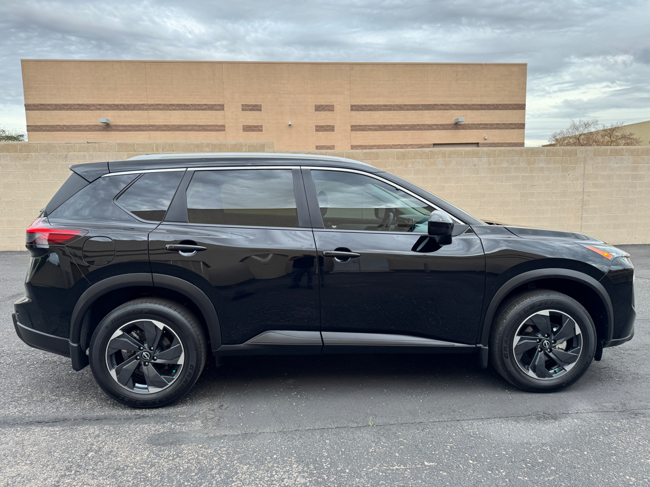 Nissan Rogue SV AWD 2024