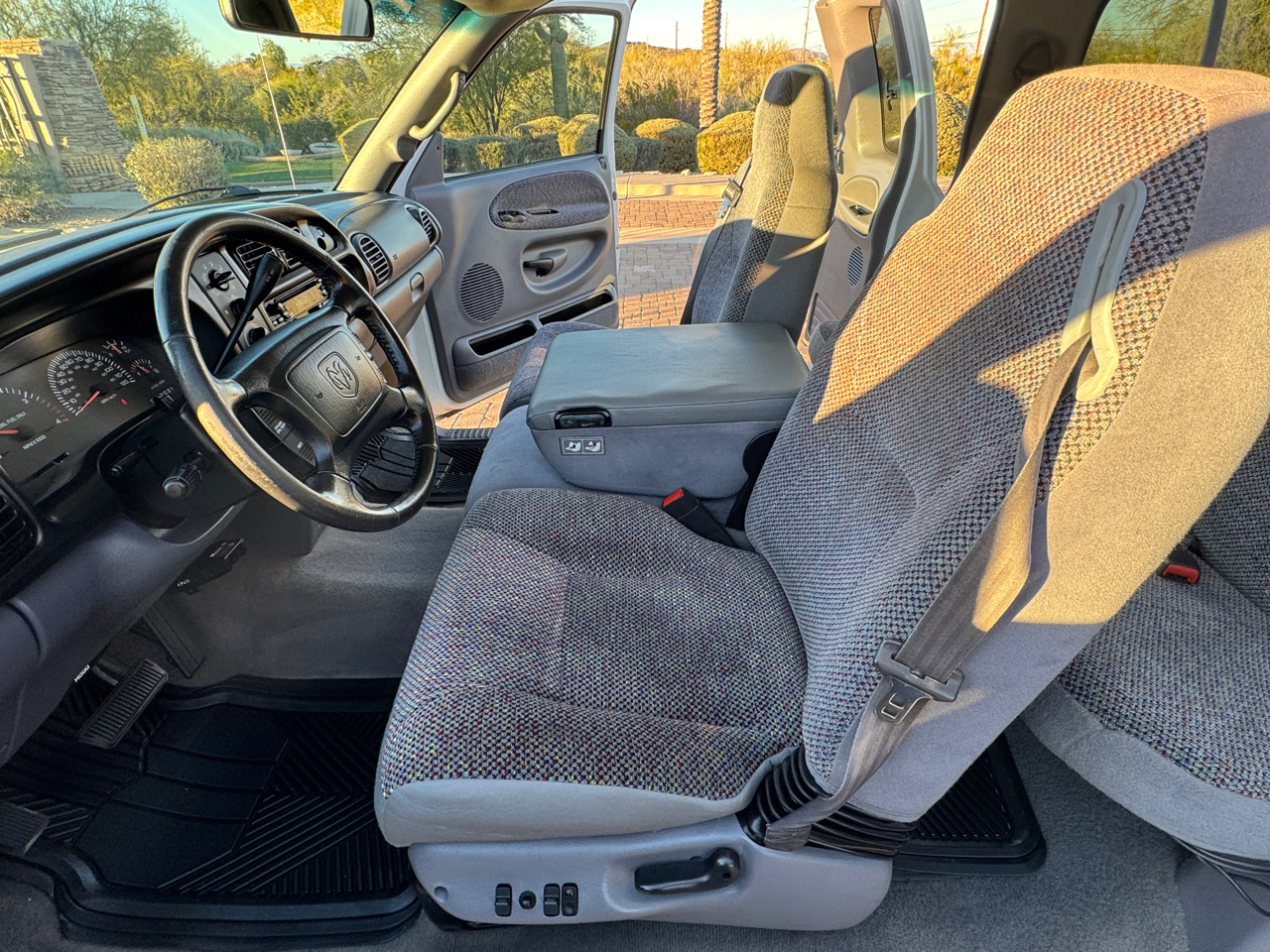 Dodge Ram 2500 SLT Quad Cab Long Bed 2WD 2002