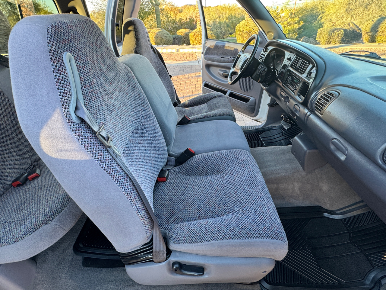 Dodge Ram 2500 SLT Quad Cab Long Bed 2WD 2002