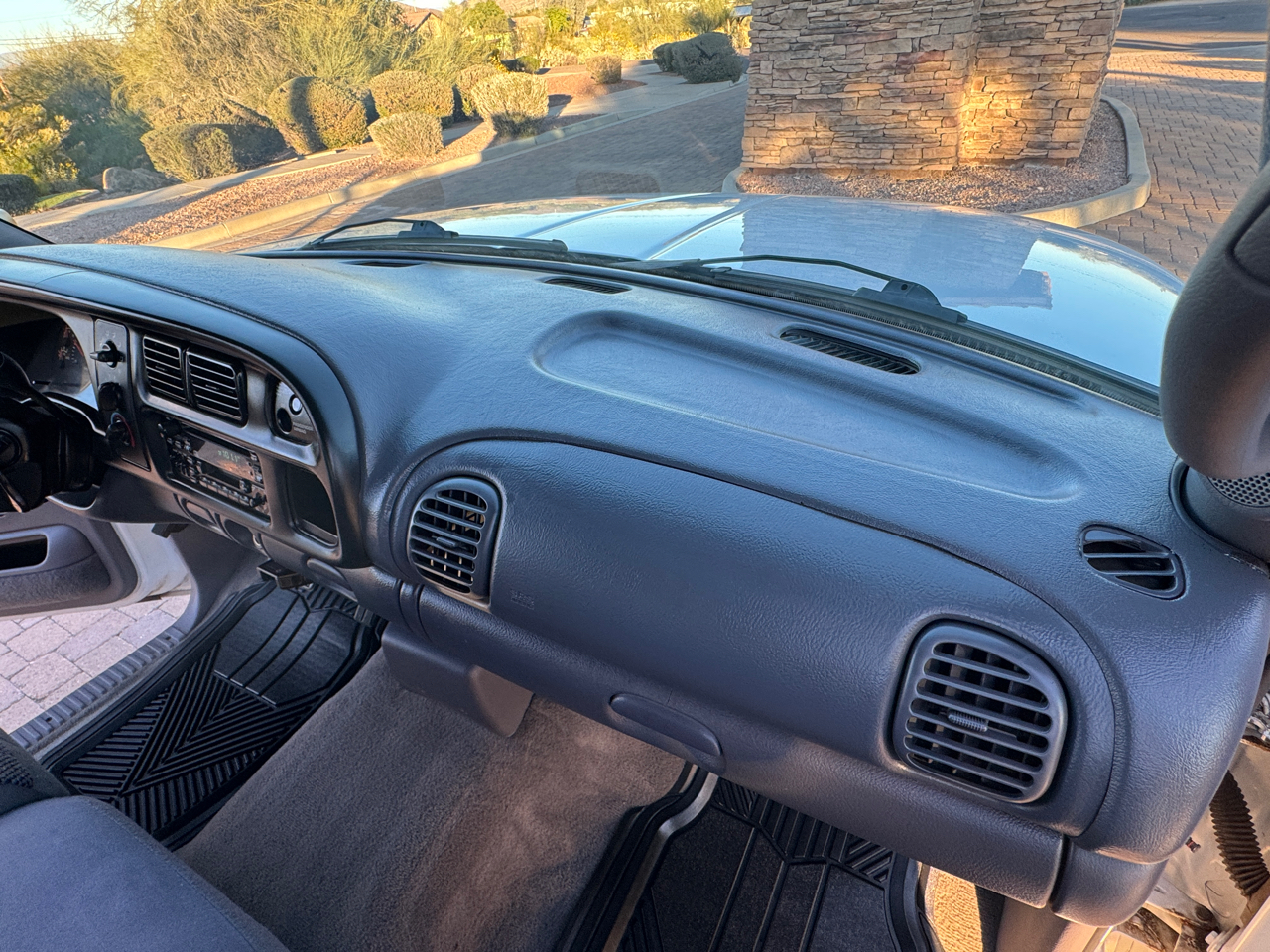 Dodge Ram 2500 SLT Quad Cab Long Bed 2WD 2002