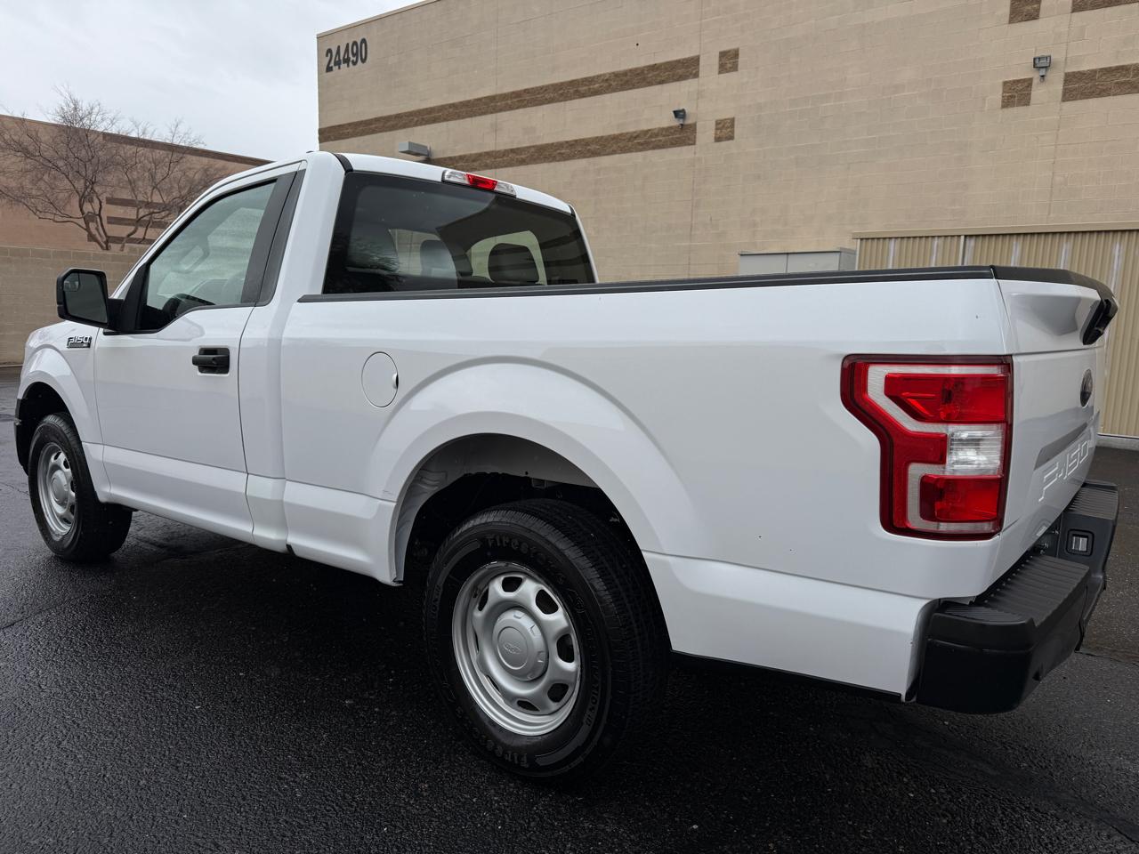 Ford F-150 2WD Reg Cab 122.5" XL 2019