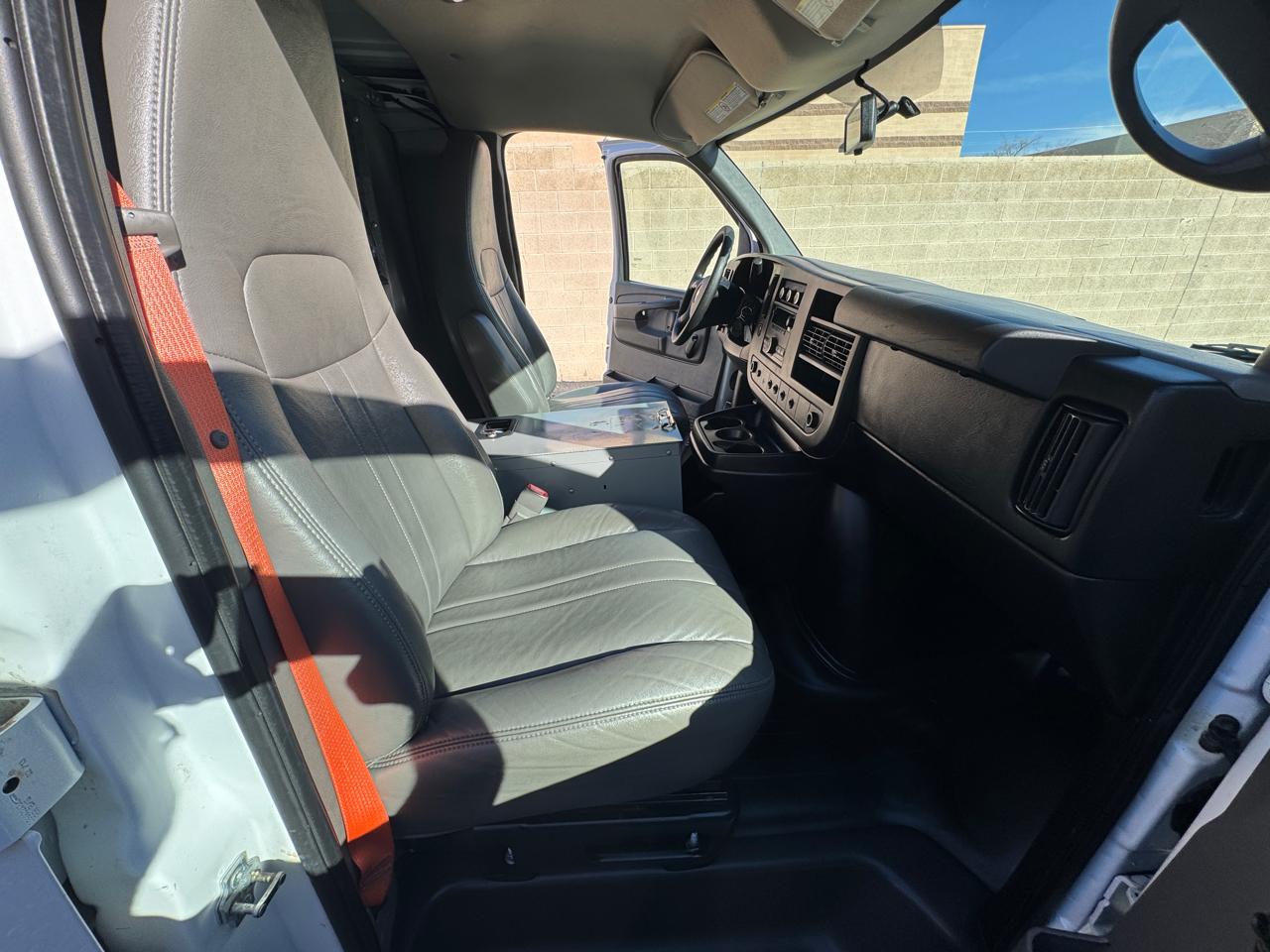 Chevrolet Express 2500 Cargo 2013