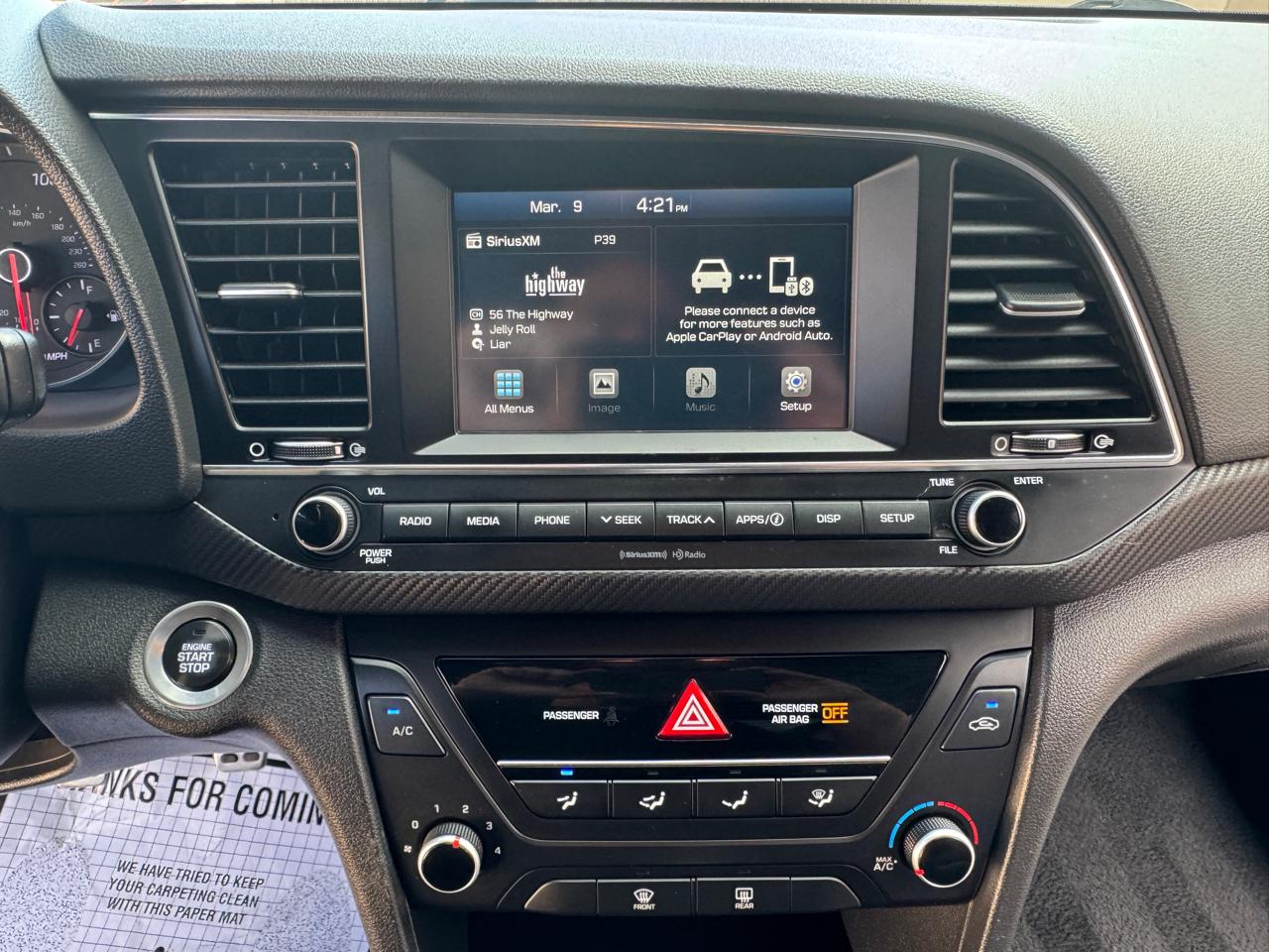 Hyundai Elantra  2018