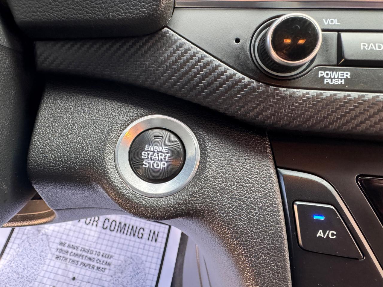 Hyundai Elantra  2018