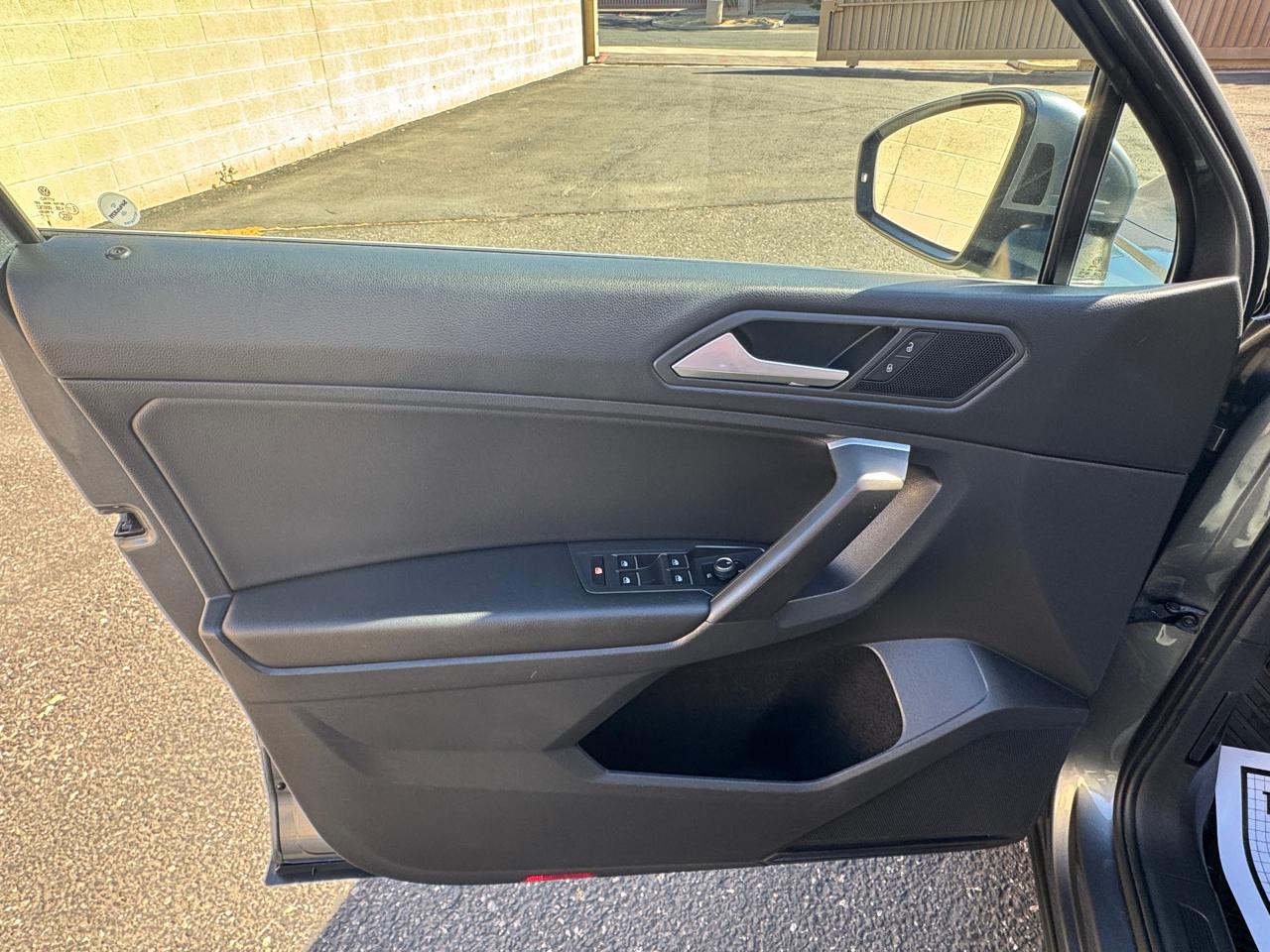 Volkswagen Tiguan SE 2021