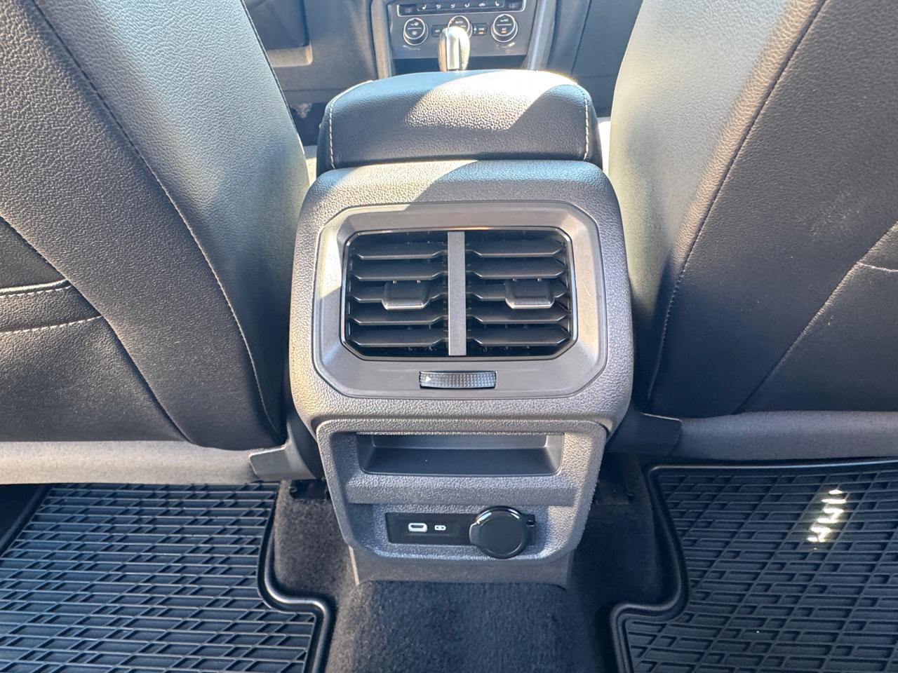 Volkswagen Tiguan SE 2021