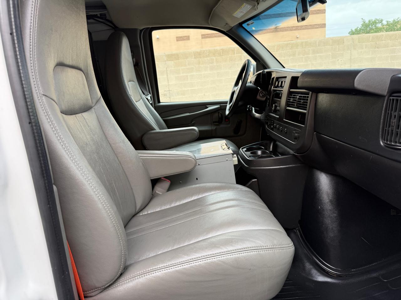 Chevrolet Express 2500 Cargo 2013