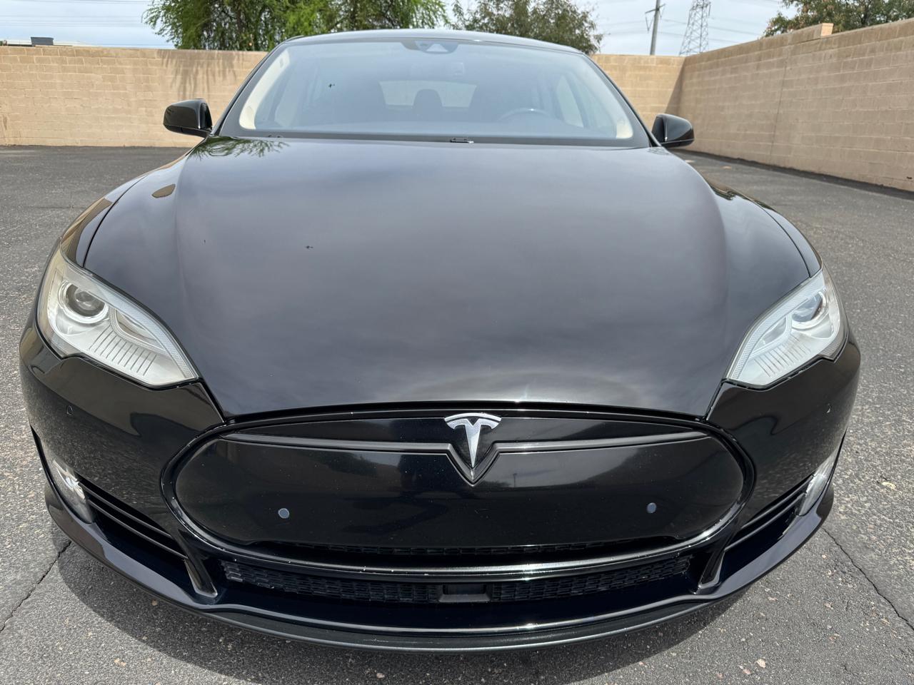 Tesla Model S Base 2015