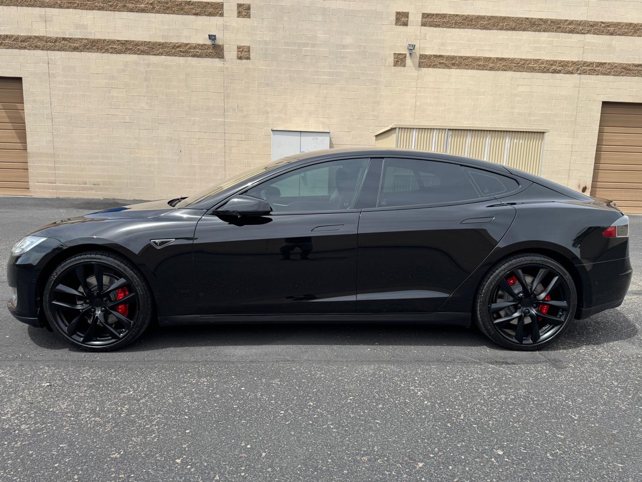 Tesla Model S Base 2015