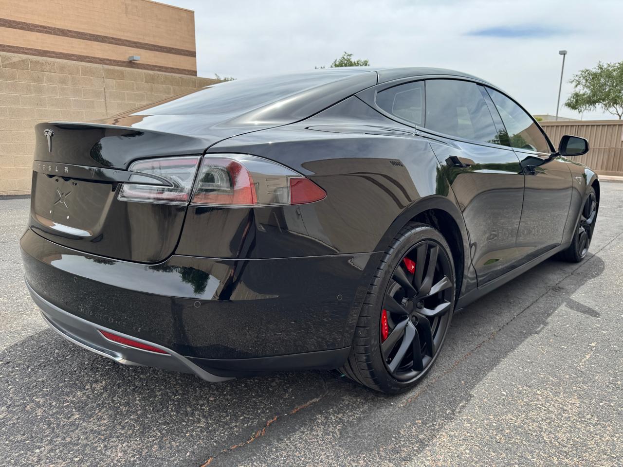 Tesla Model S Base 2015