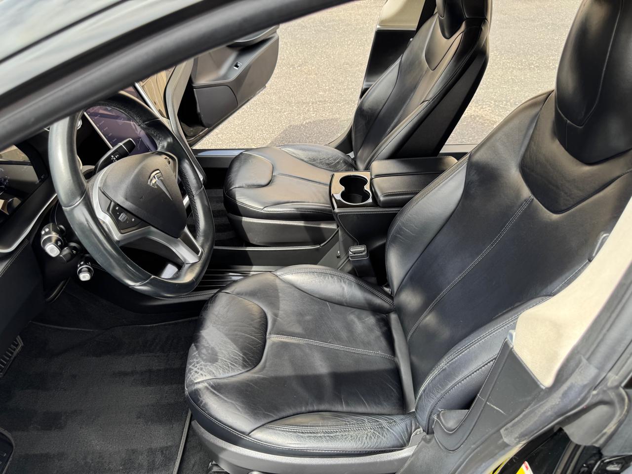 Tesla Model S Base 2015