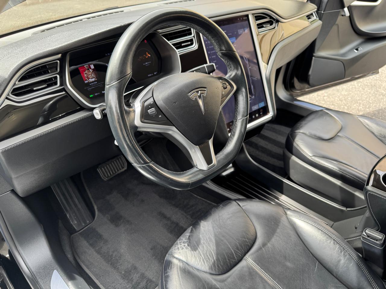 Tesla Model S Base 2015