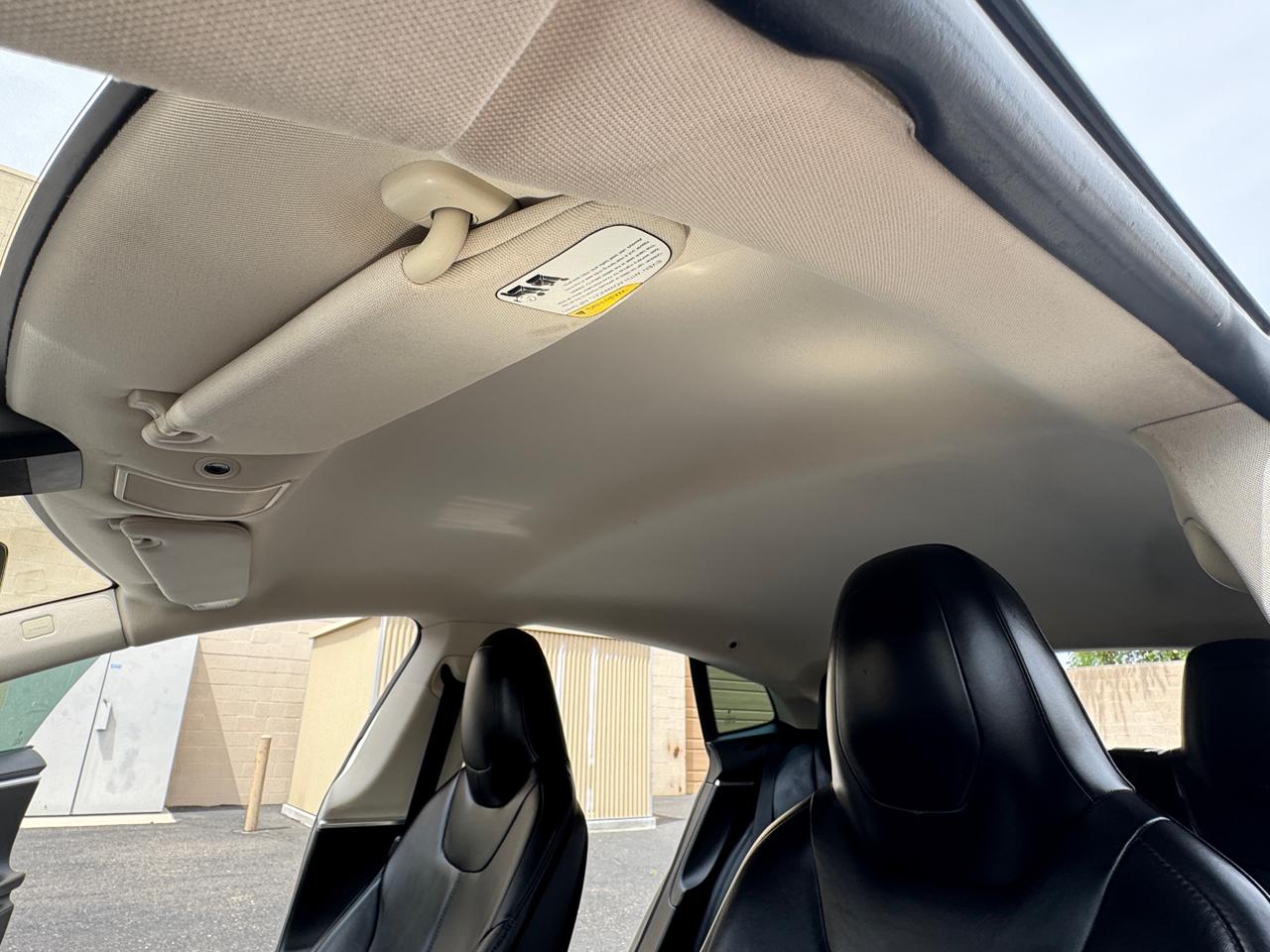 Tesla Model S Base 2015