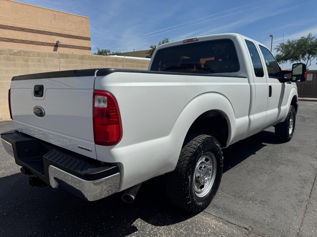 Ford F-250 SD XL SuperCab Long Bed 4WD 2016