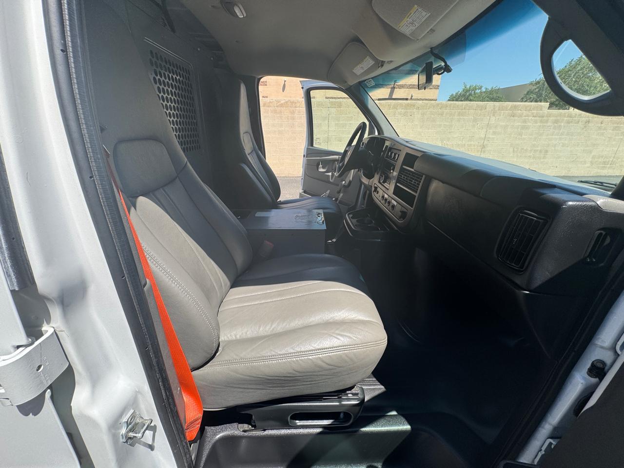 Chevrolet Express 2500 Cargo 2013