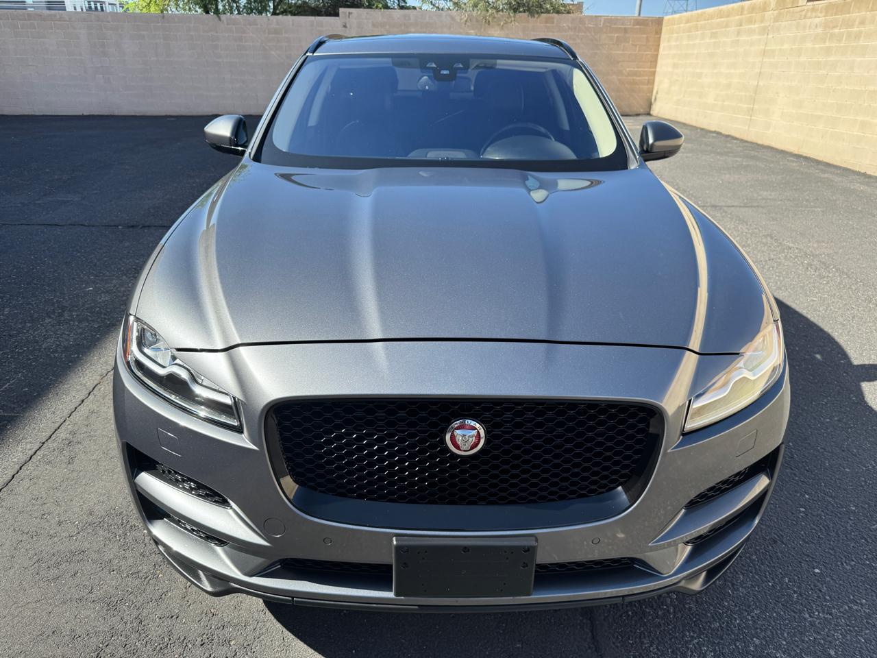 Jaguar F-Pace  2017