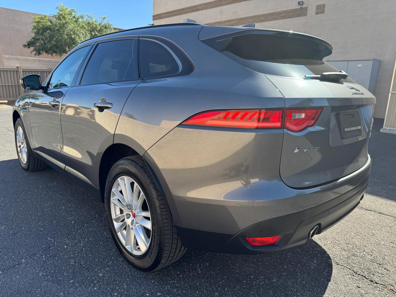 Jaguar F-Pace  2017