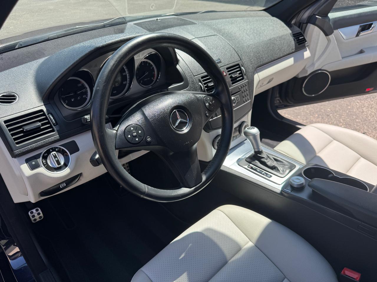 Mercedes-Benz C-Class C300 Sport Sedan 2011
