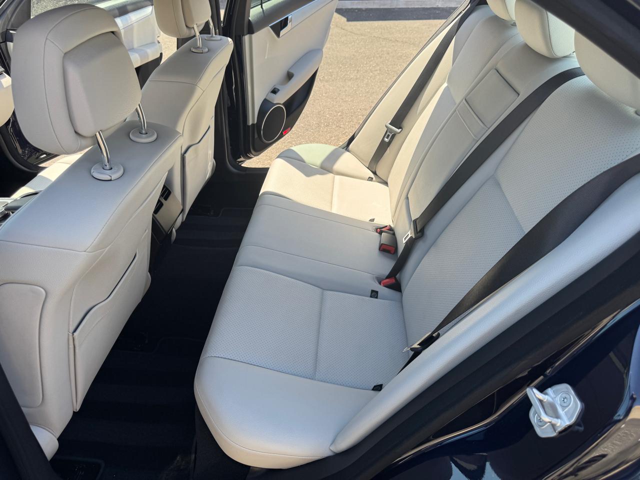 Mercedes-Benz C-Class C300 Sport Sedan 2011