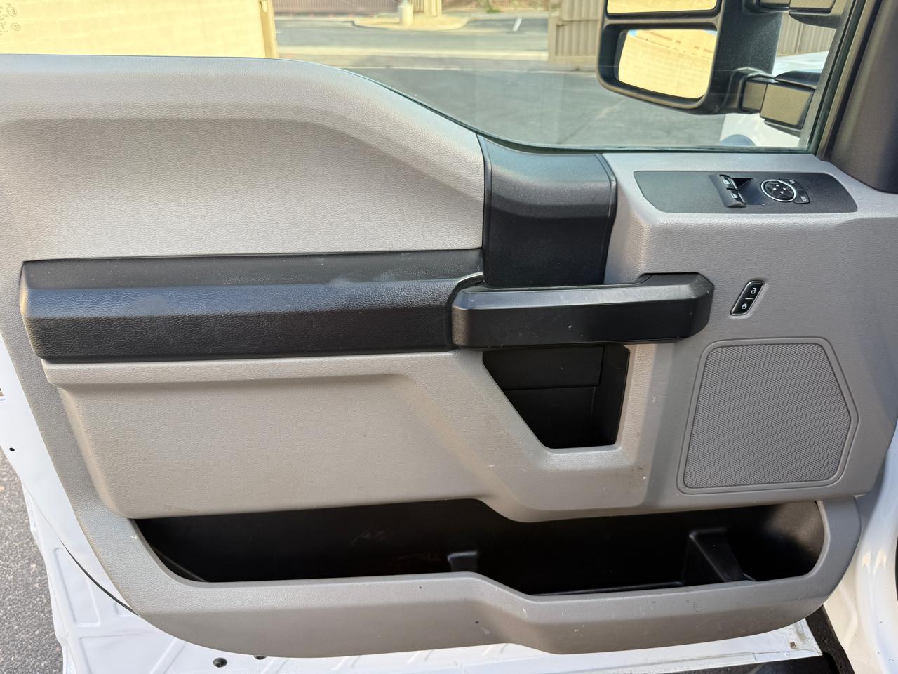 Ford F-550 Regular Cab DRW 2WD 2018