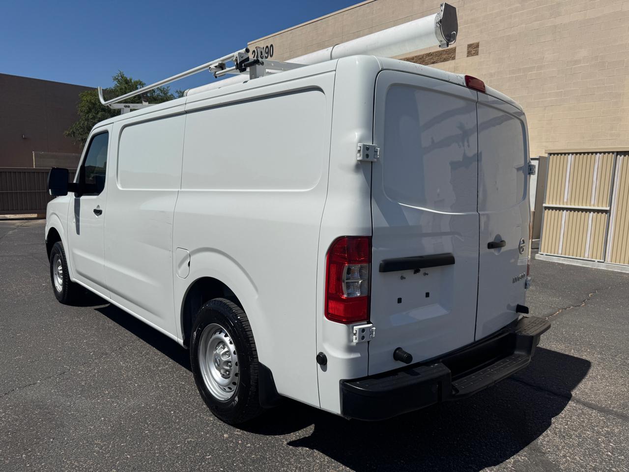 Nissan NV 1500  2013