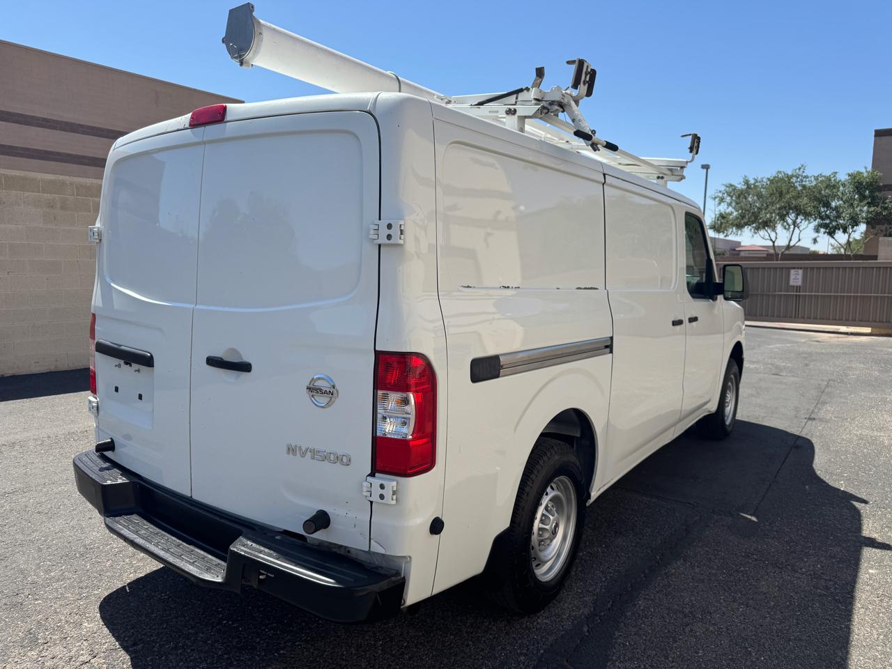 Nissan NV 1500  2013