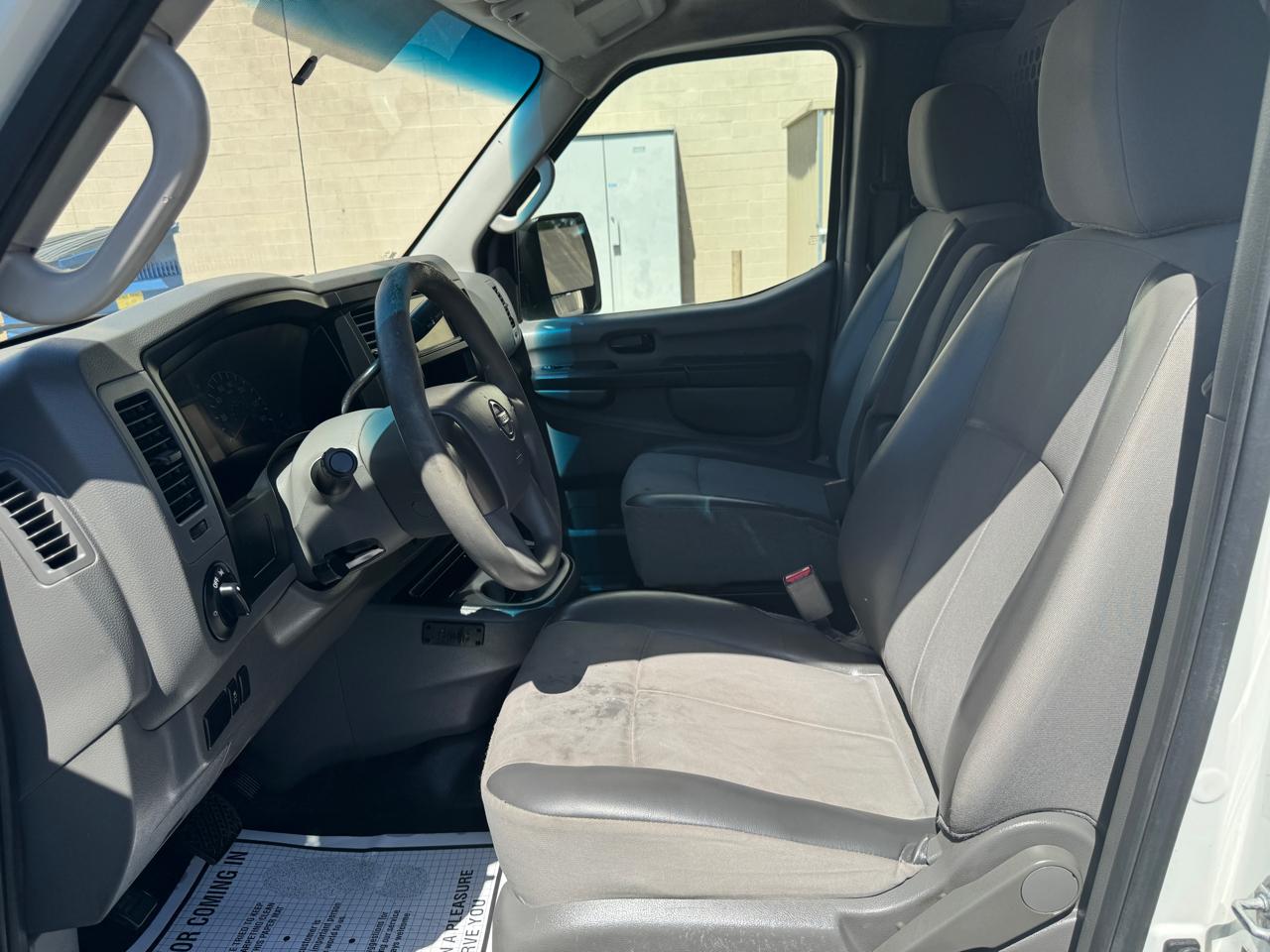 Nissan NV 1500  2013