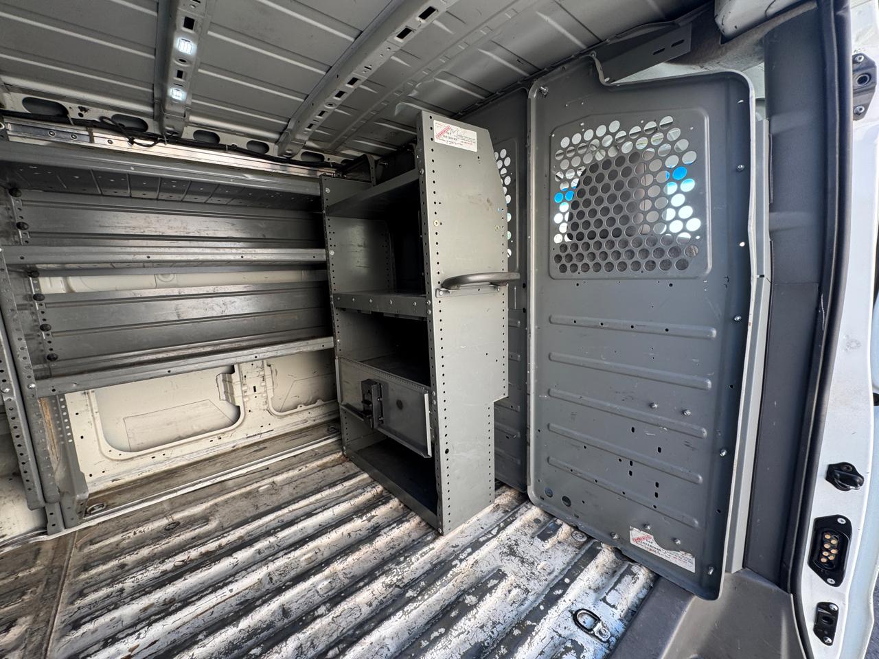 Nissan NV 1500  2013
