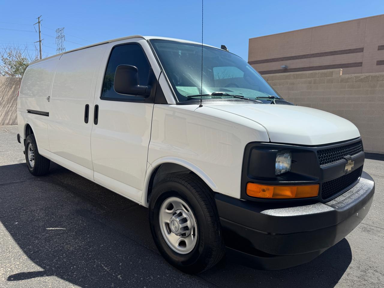 2017 Chevrolet Express 3500 Extended Work Van's photo