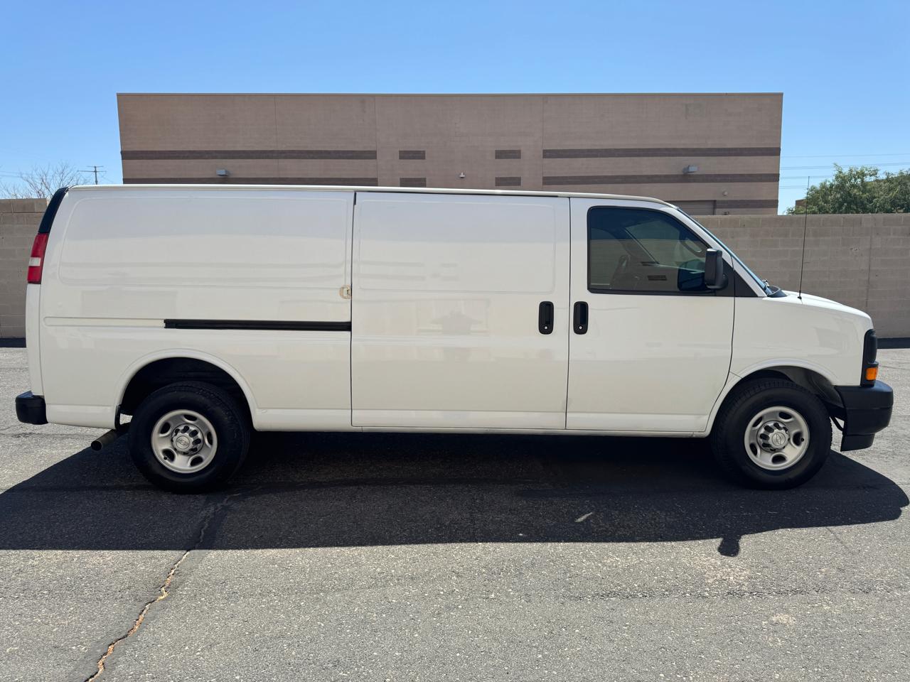 Chevrolet Express 3500 Cargo Extended 2017