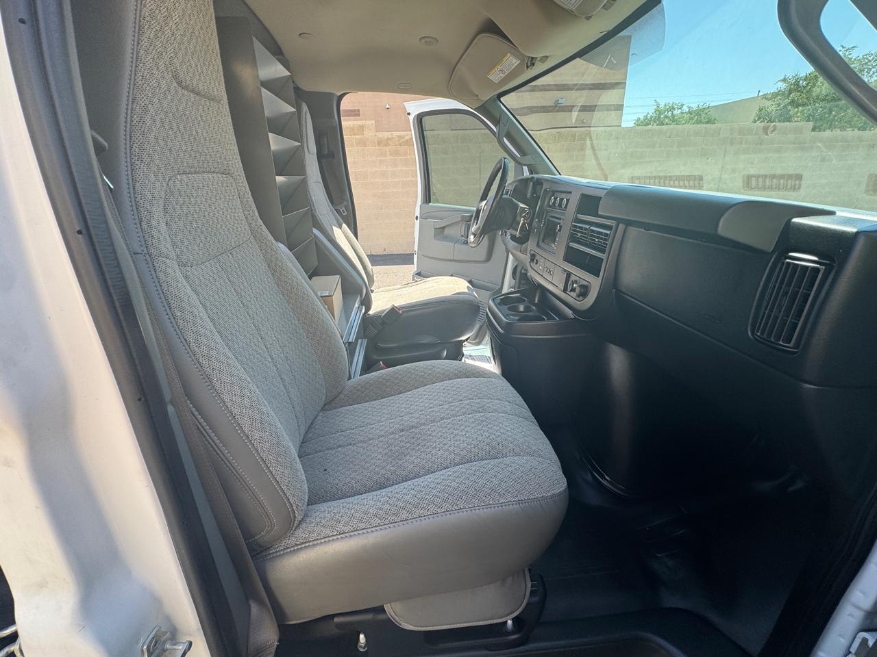 Chevrolet Express 3500 Cargo Extended 2017