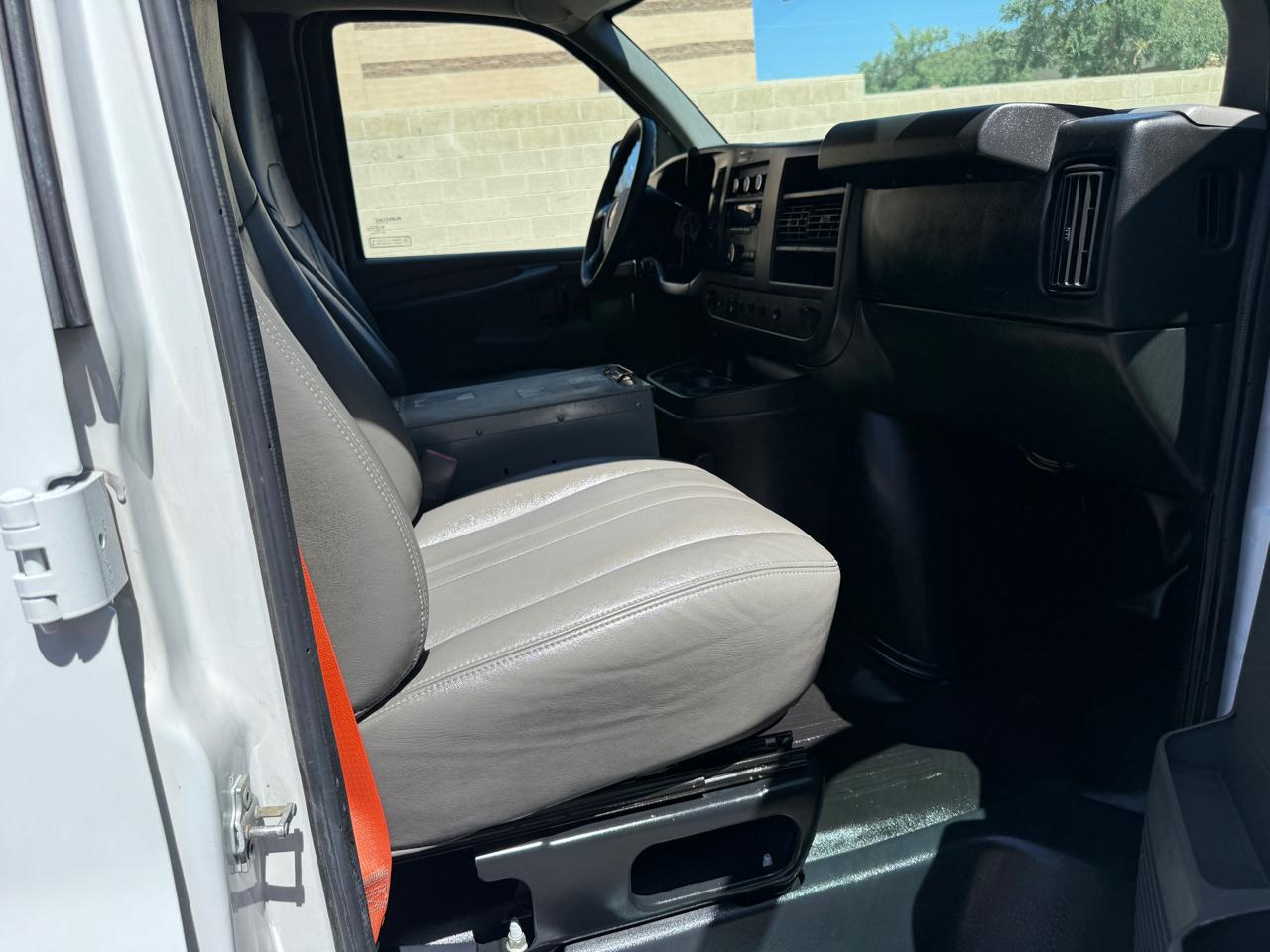 Chevrolet Express 2500 Cargo 2013