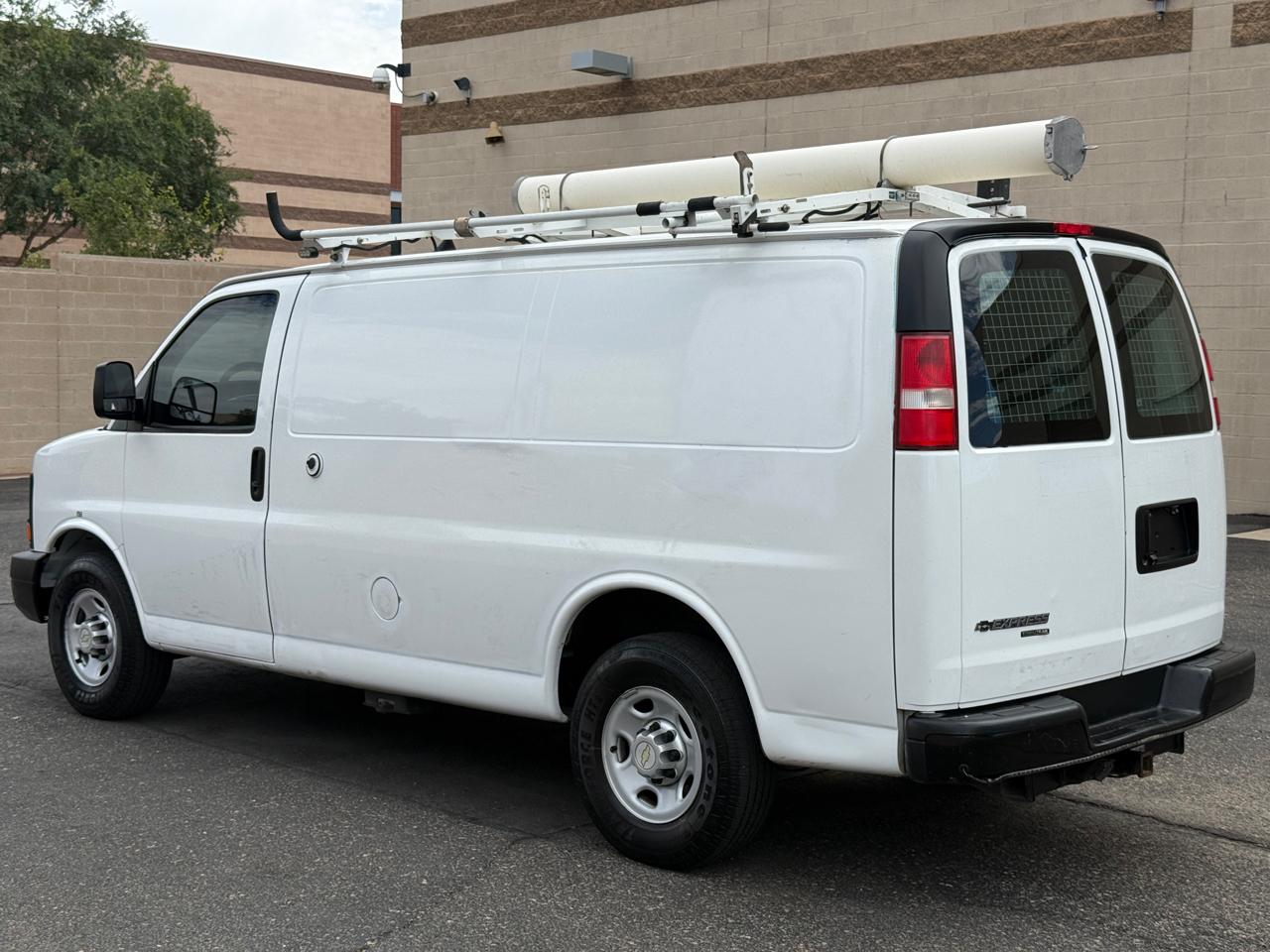 Chevrolet Express 2500 Cargo 2013