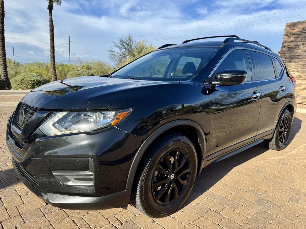Nissan Rogue SV 4D SUV FWD 2018