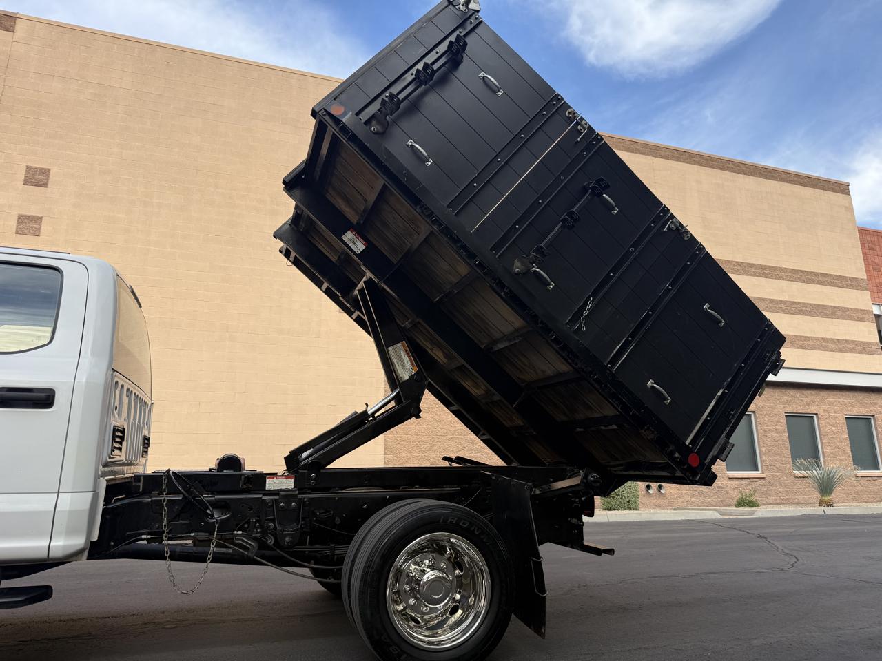 Ford F-450 SD Crew Cab DRW 2WD 2018