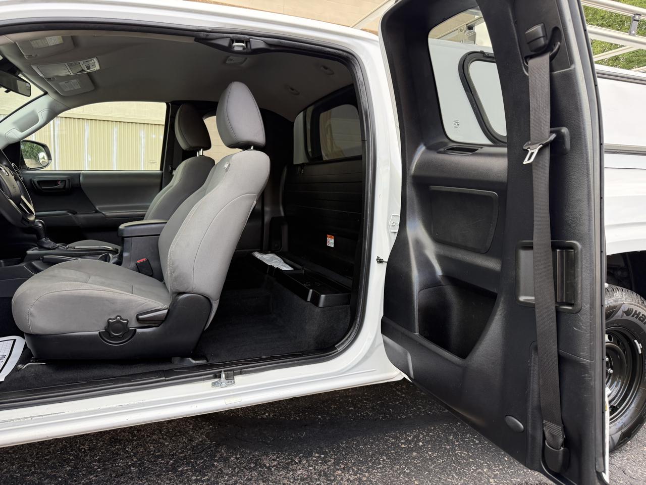 Toyota Tacoma SR5 Access Cab I4 6AT 2WD 2022