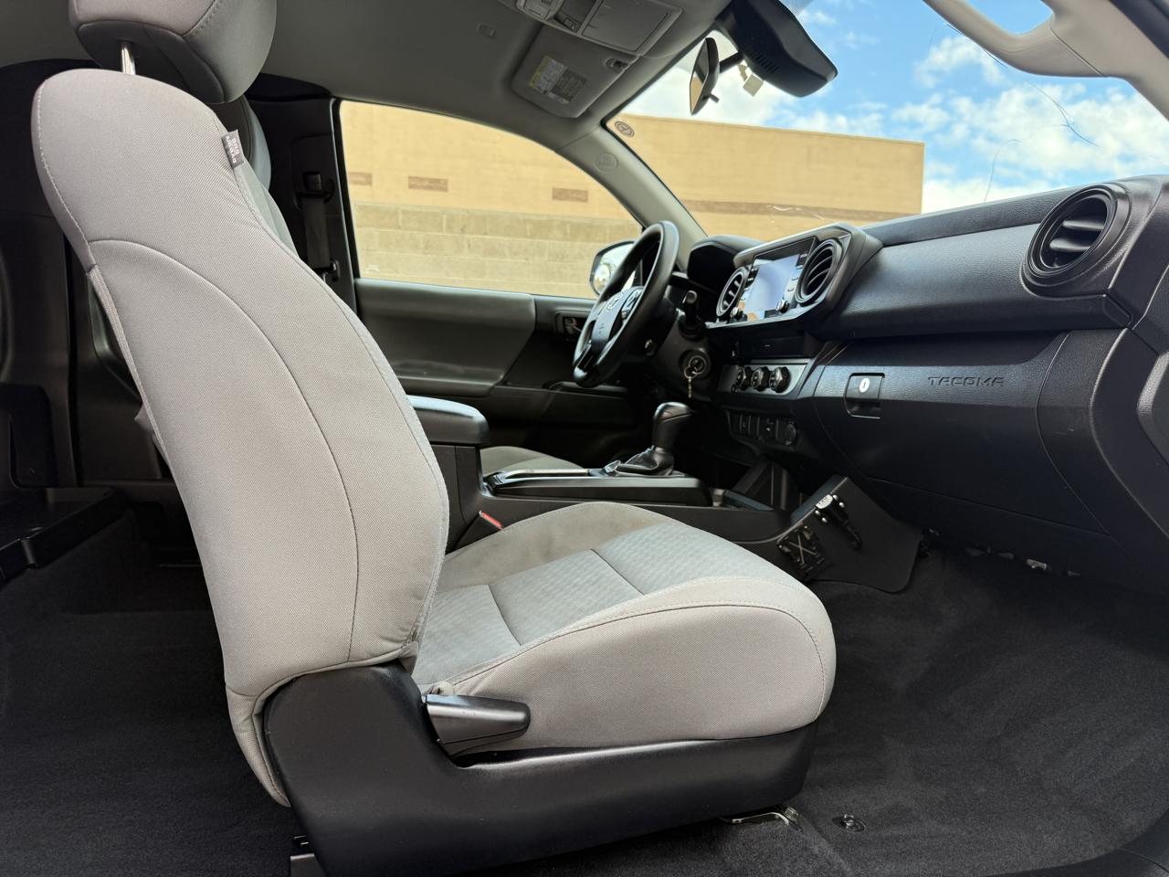 Toyota Tacoma SR5 Access Cab I4 6AT 2WD 2022