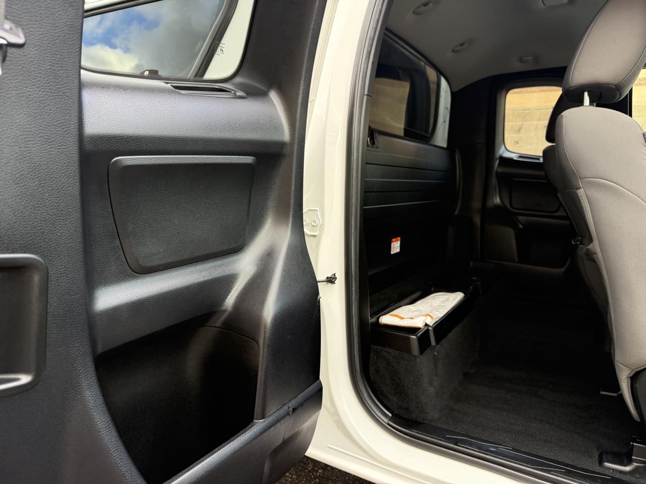 Toyota Tacoma SR5 Access Cab I4 6AT 2WD 2022