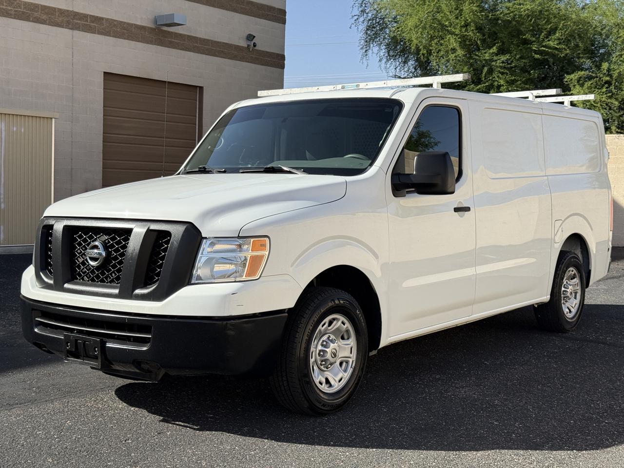 Nissan NV Cargo 1500 SV 2016