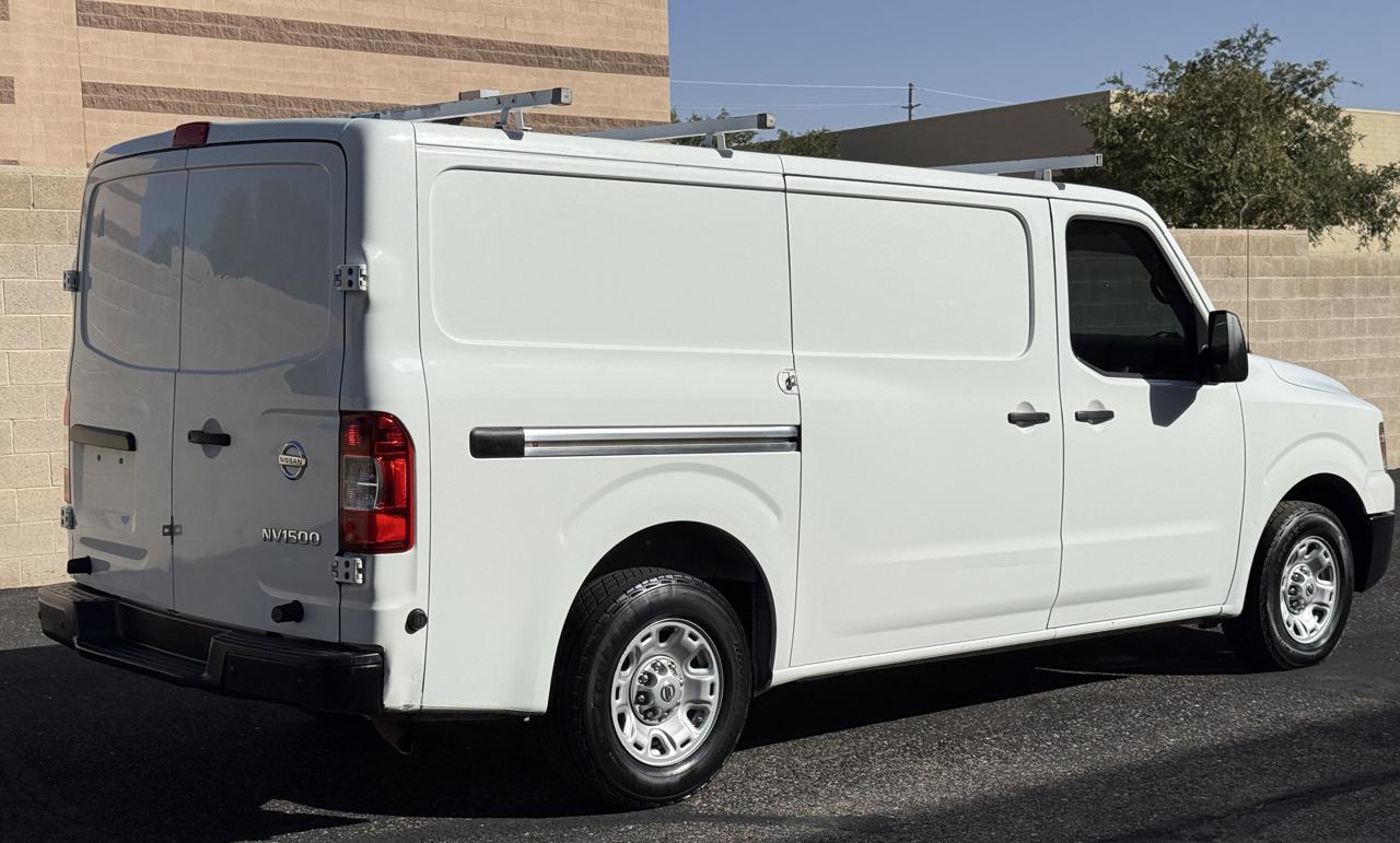 Nissan NV Cargo 1500 SV 2016