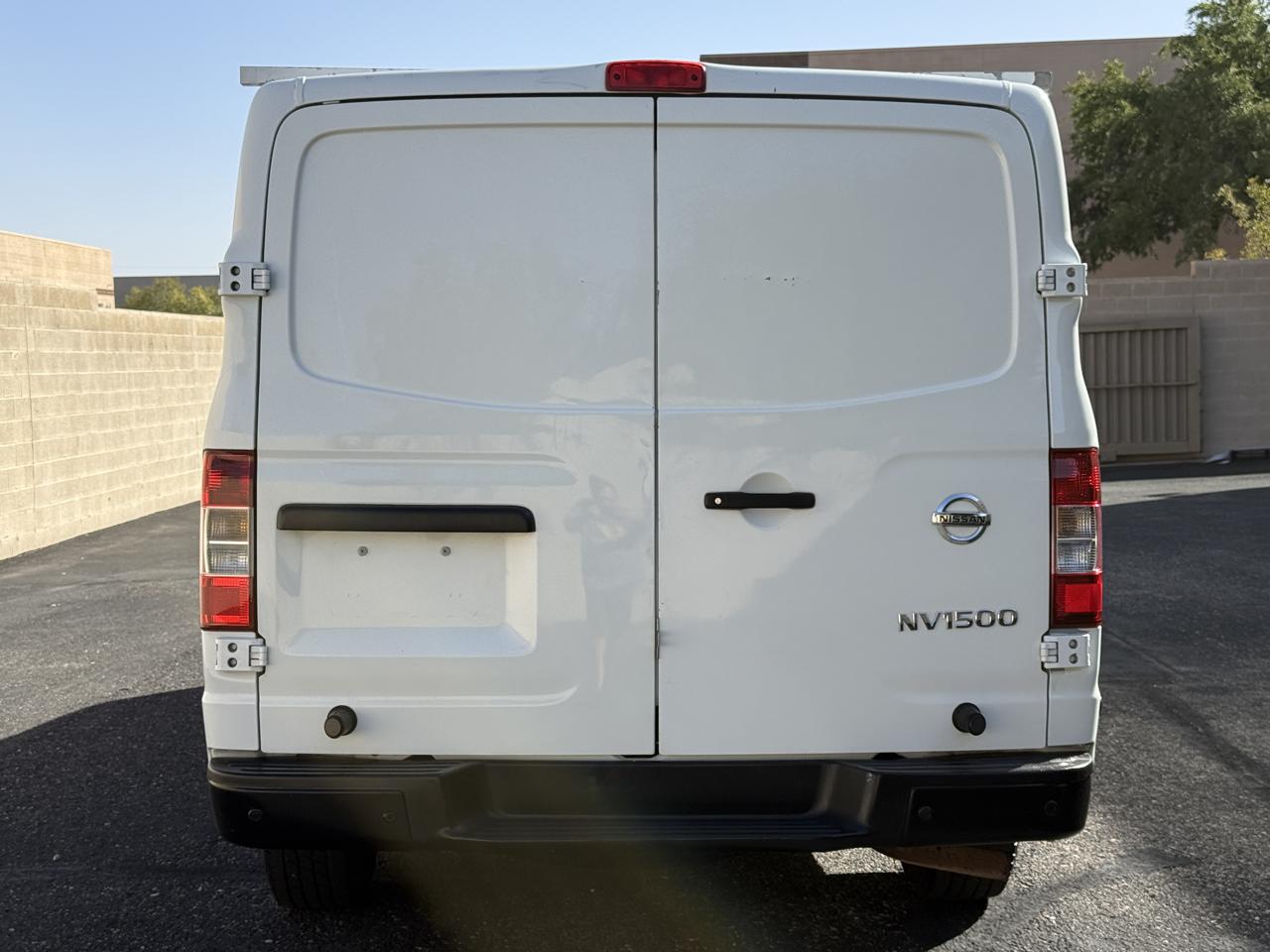 Nissan NV Cargo 1500 SV 2016