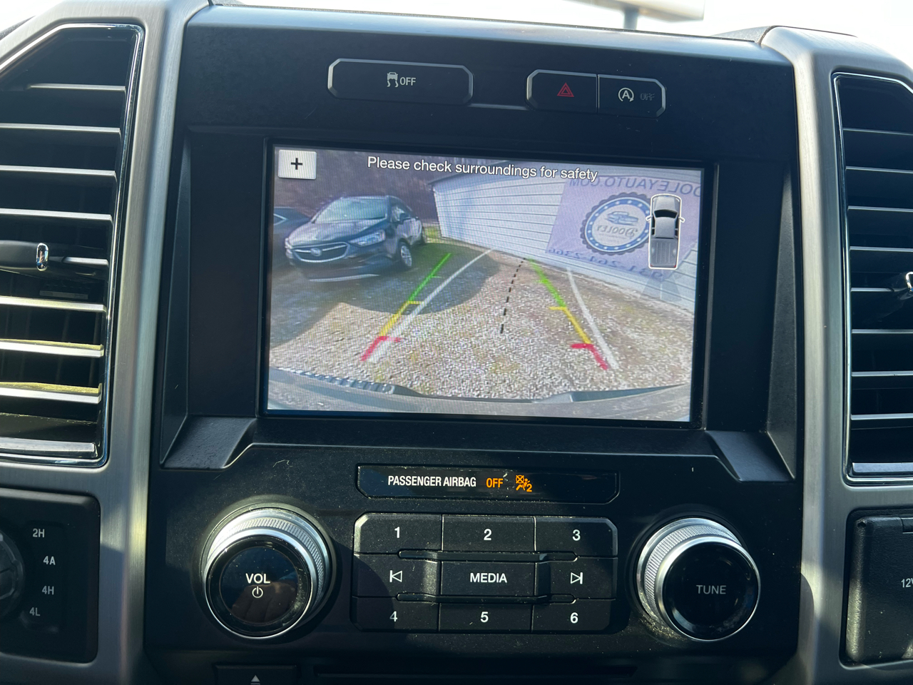 Ford F-150 4WD SuperCrew 145" Platinum 2018