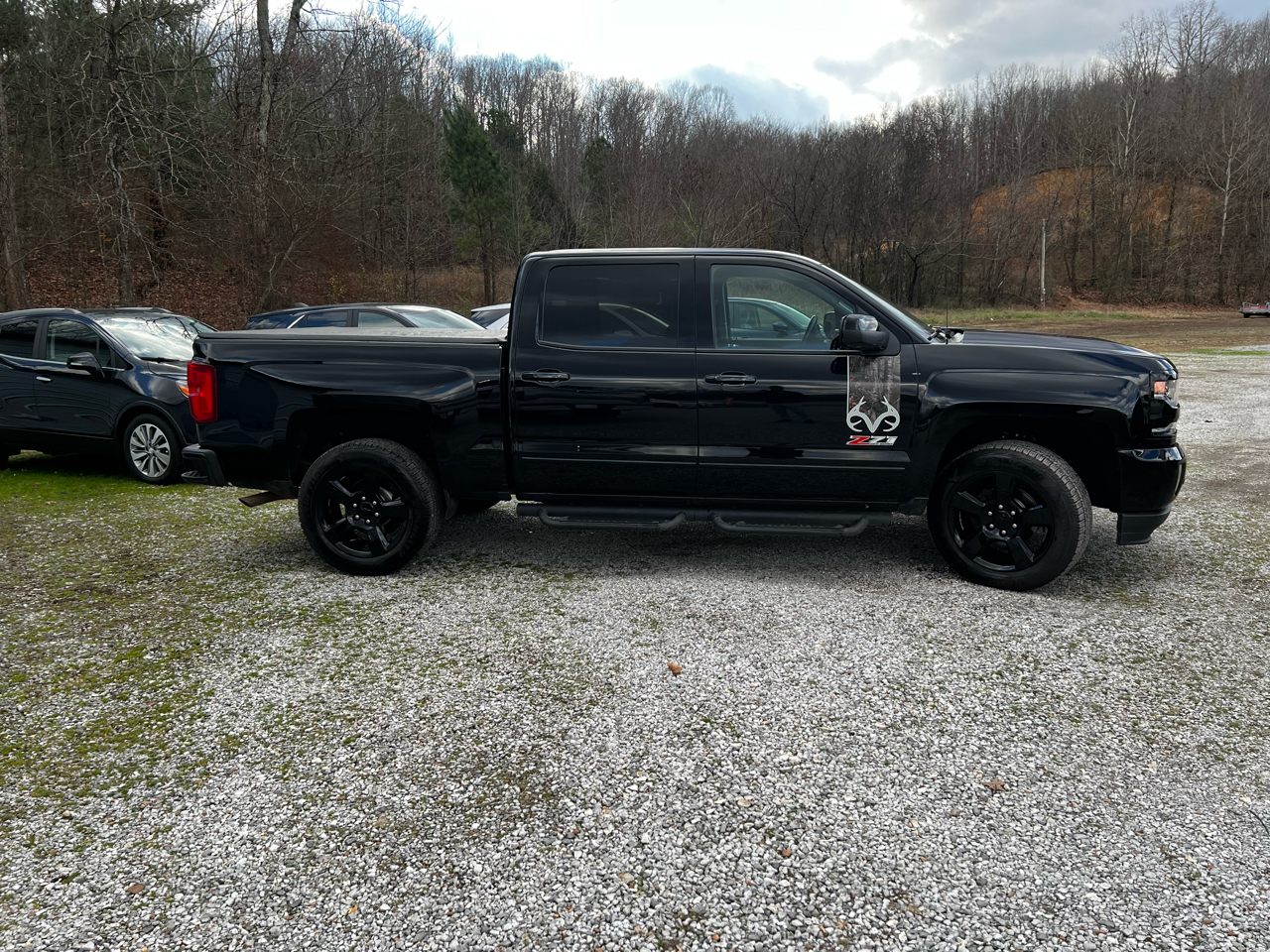 Chevrolet Silverado 1500 LTZ Crew Cab 4WD 2017