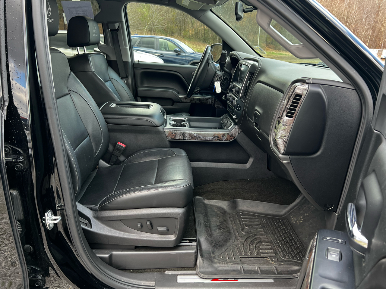 Chevrolet Silverado 1500 LTZ Crew Cab 4WD 2017