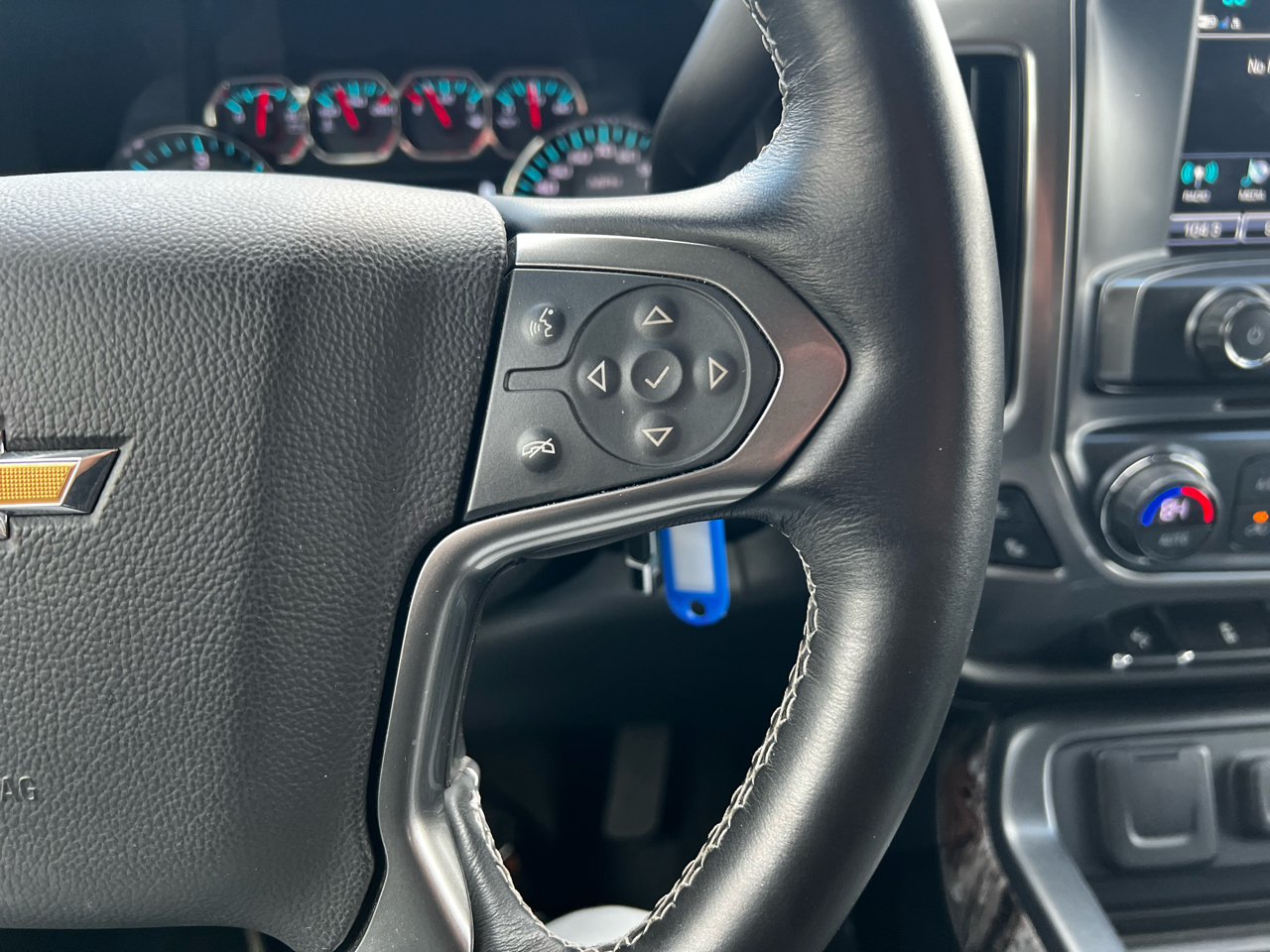 Chevrolet Silverado 1500 LTZ Crew Cab 4WD 2017